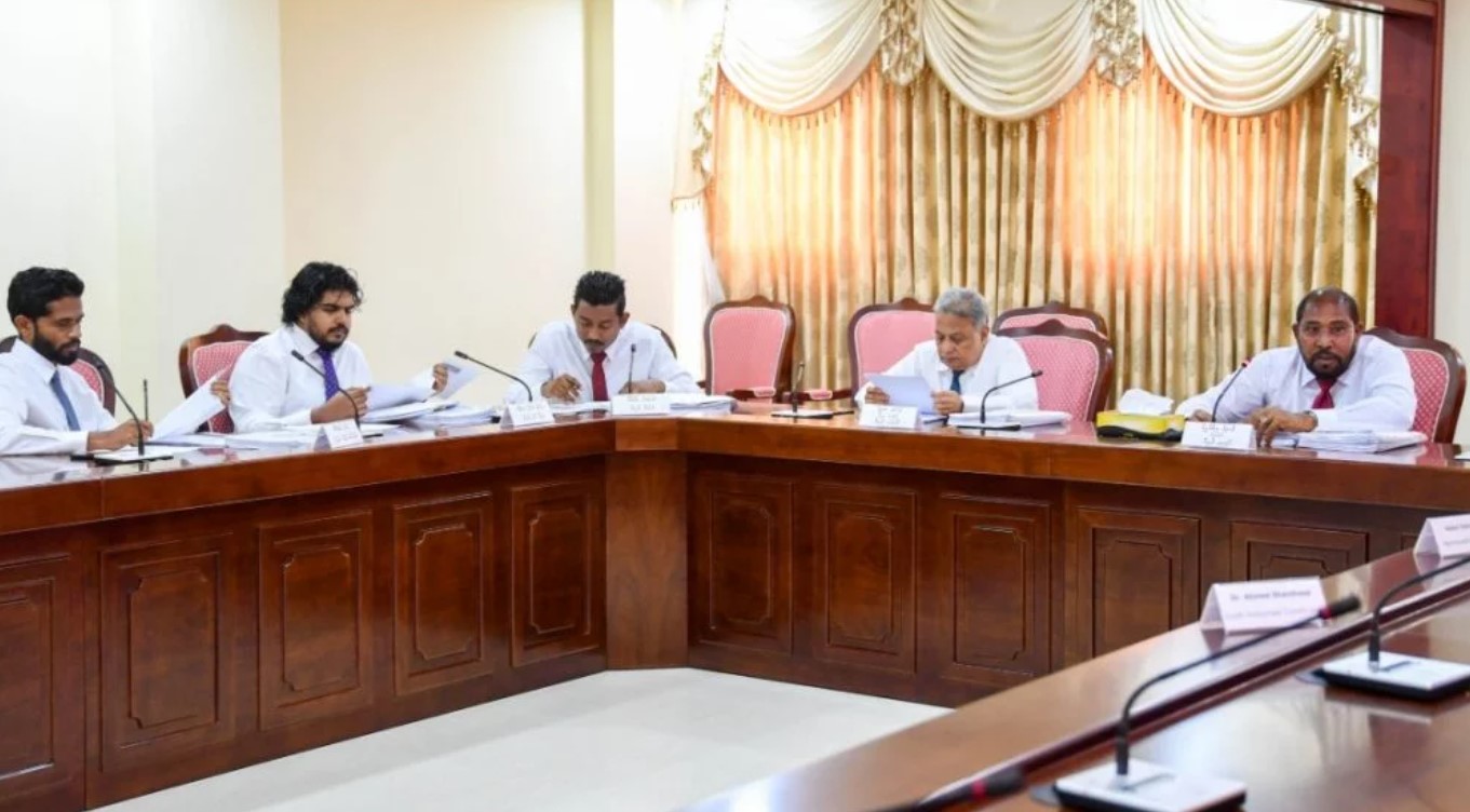ޤާސިމާއި ޕީއެންސީ މެމްބަރުން ވެސް އެދެނީ މުސާރައާ ނުކުޅެން